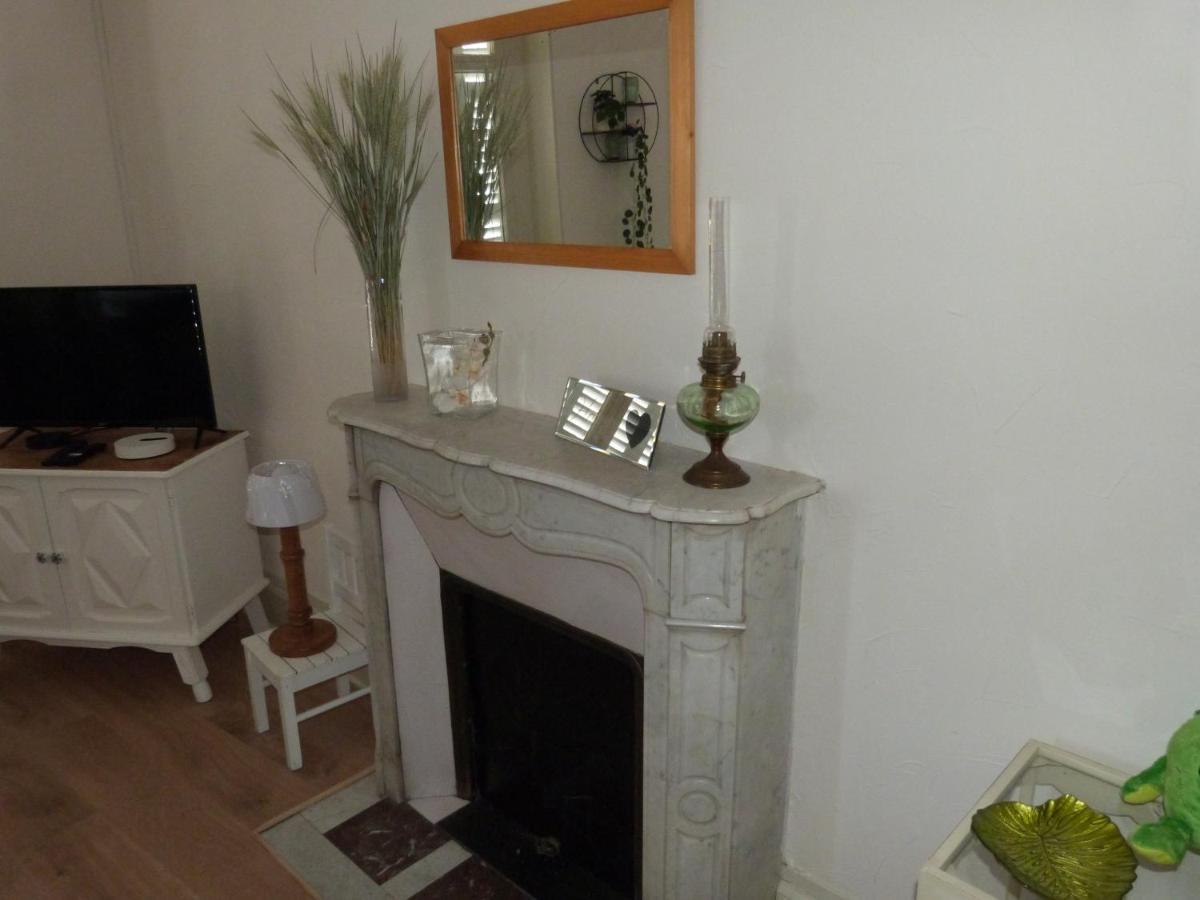 Apartamento Le Compostelle Issoudun Exterior foto